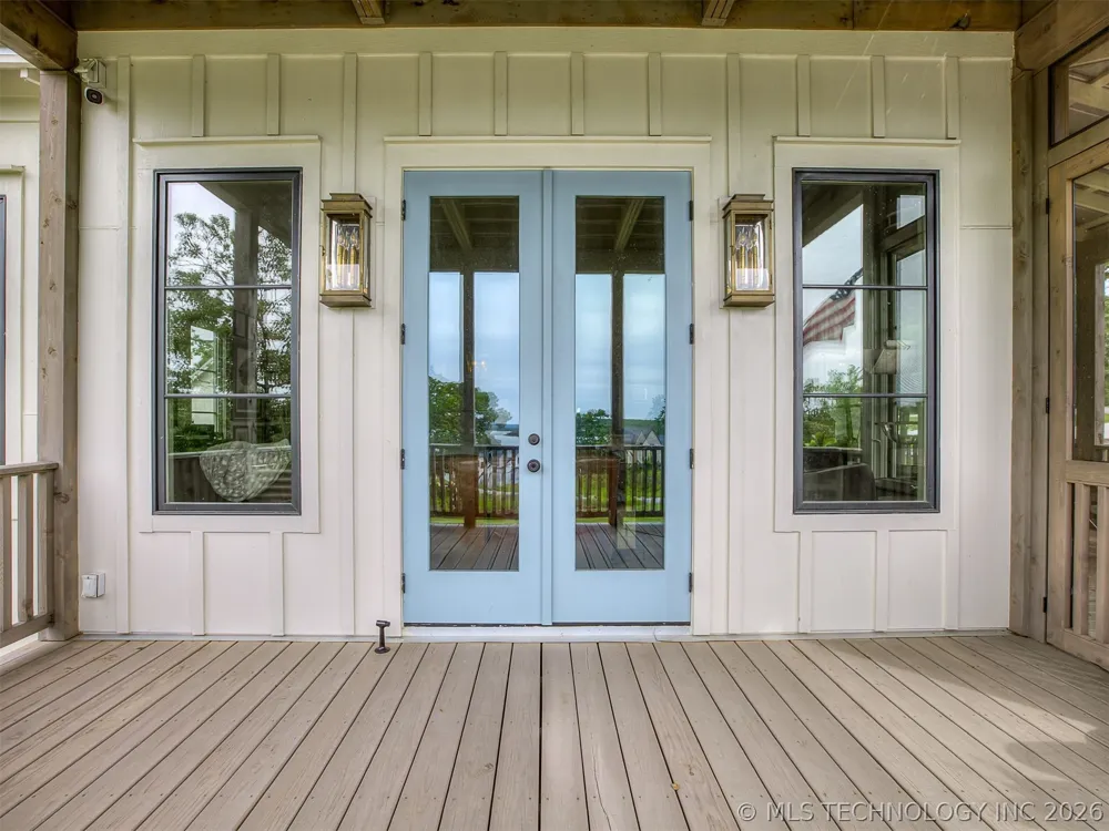 294 E Falcon Tree Loop Eufaula, OK 74432