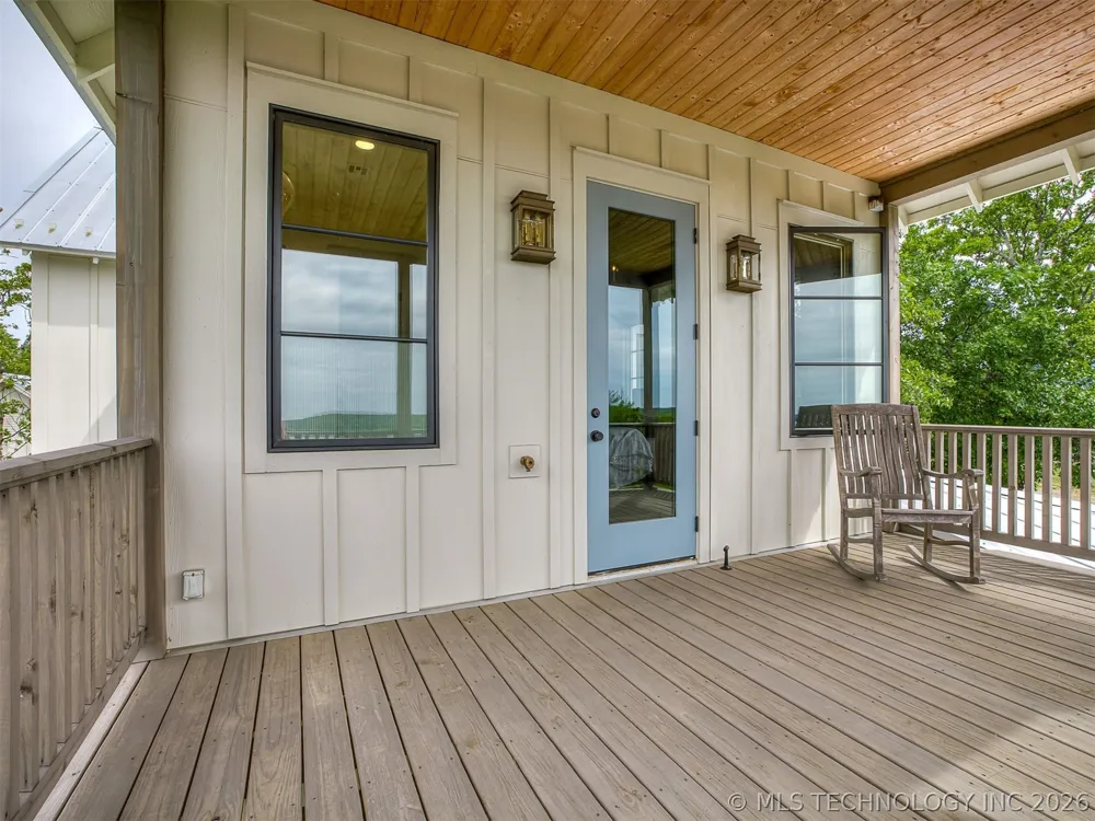 294 E Falcon Tree Loop Eufaula, OK 74432