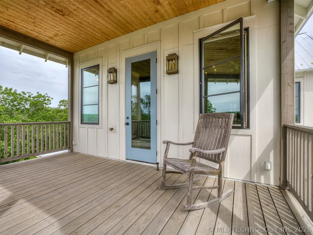 294 E Falcon Tree Loop Eufaula, OK 74432