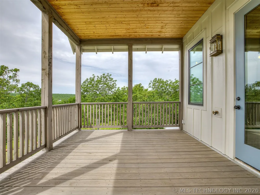 294 E Falcon Tree Loop Eufaula, OK 74432