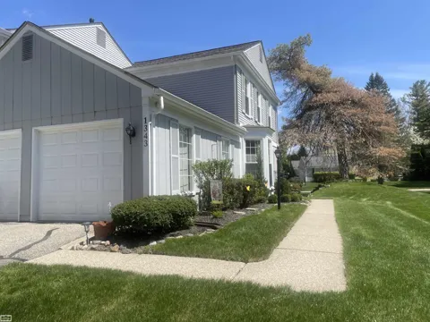 1343 Autumn Lane