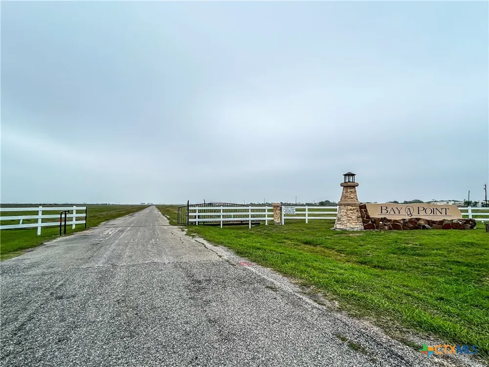 13 Bay Point Drive Port Lavaca, TX 77979