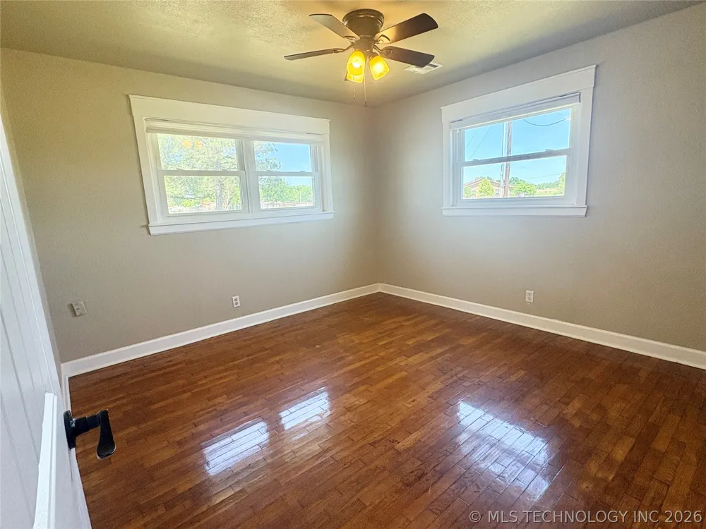 422909 Hwy 266 Checotah, OK 74426