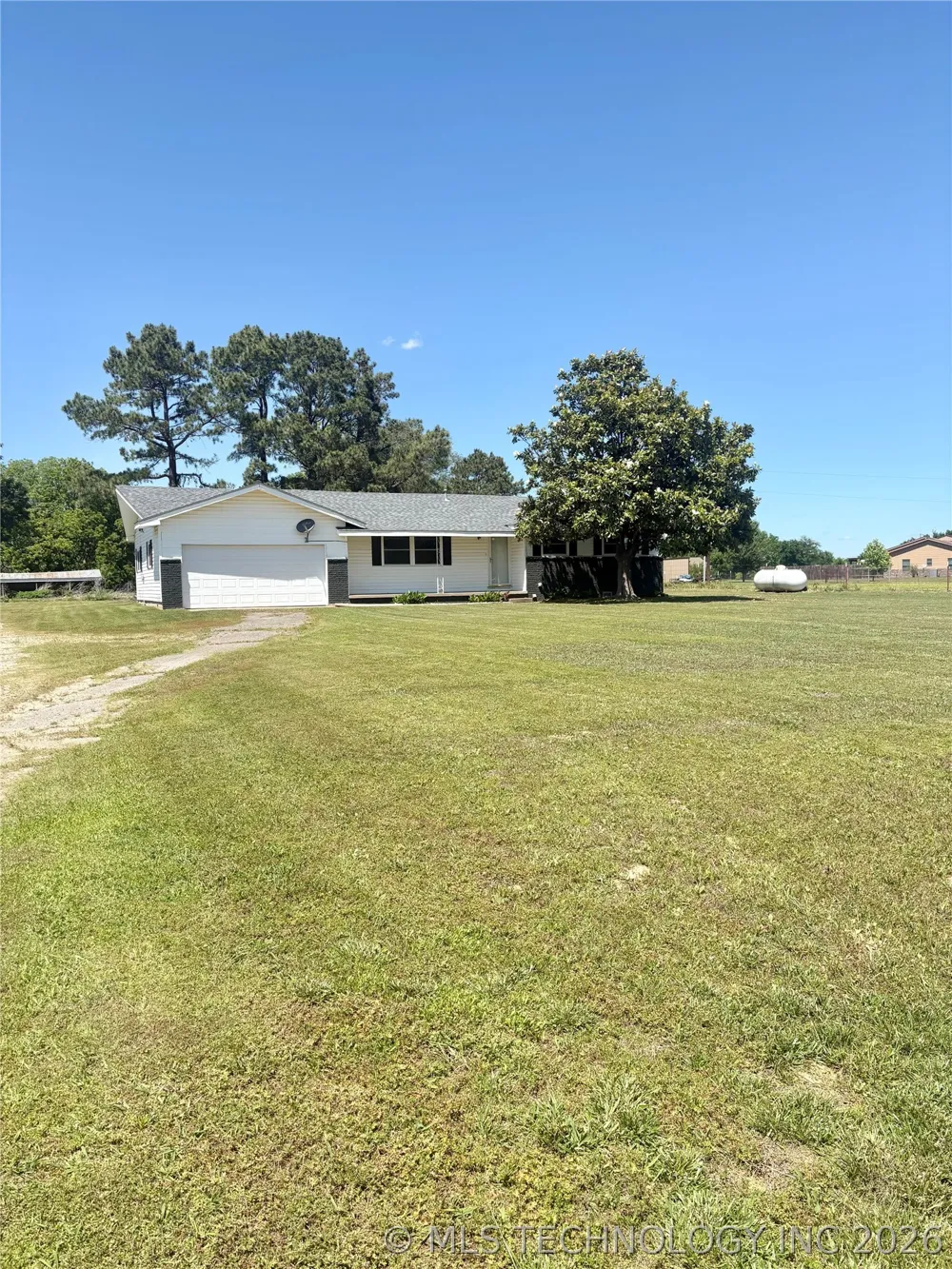422909 Hwy 266 Checotah, OK 74426