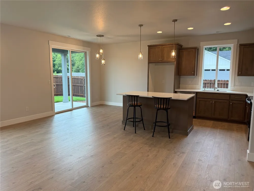 523 Rainbow Way Kelso, WA 98626