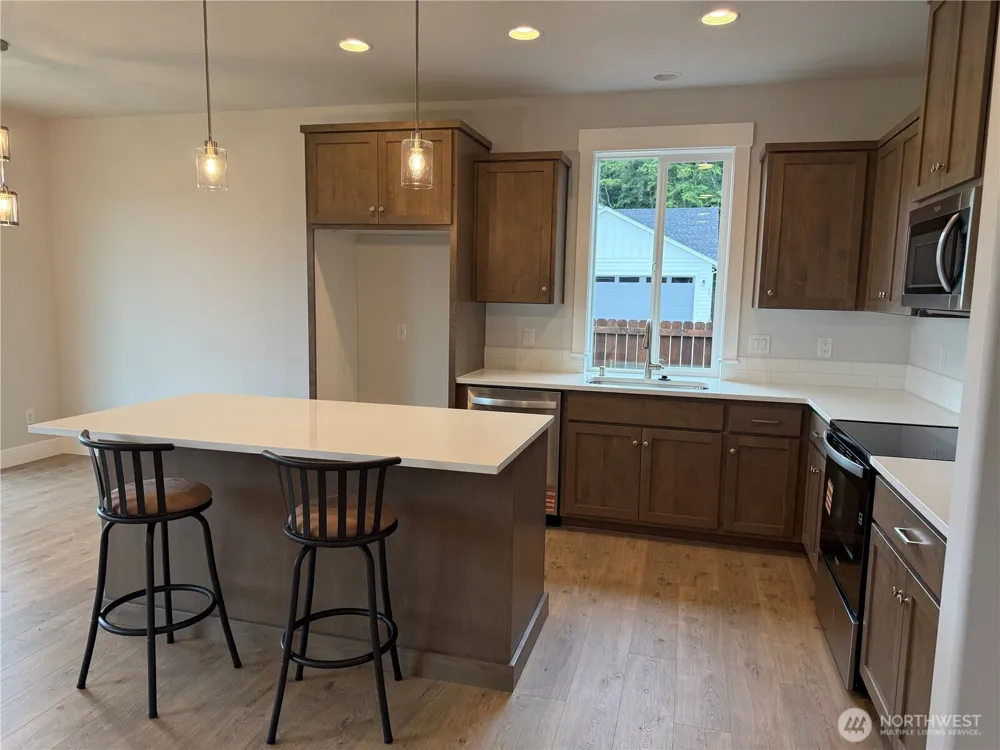 523 Rainbow Way Kelso, WA 98626