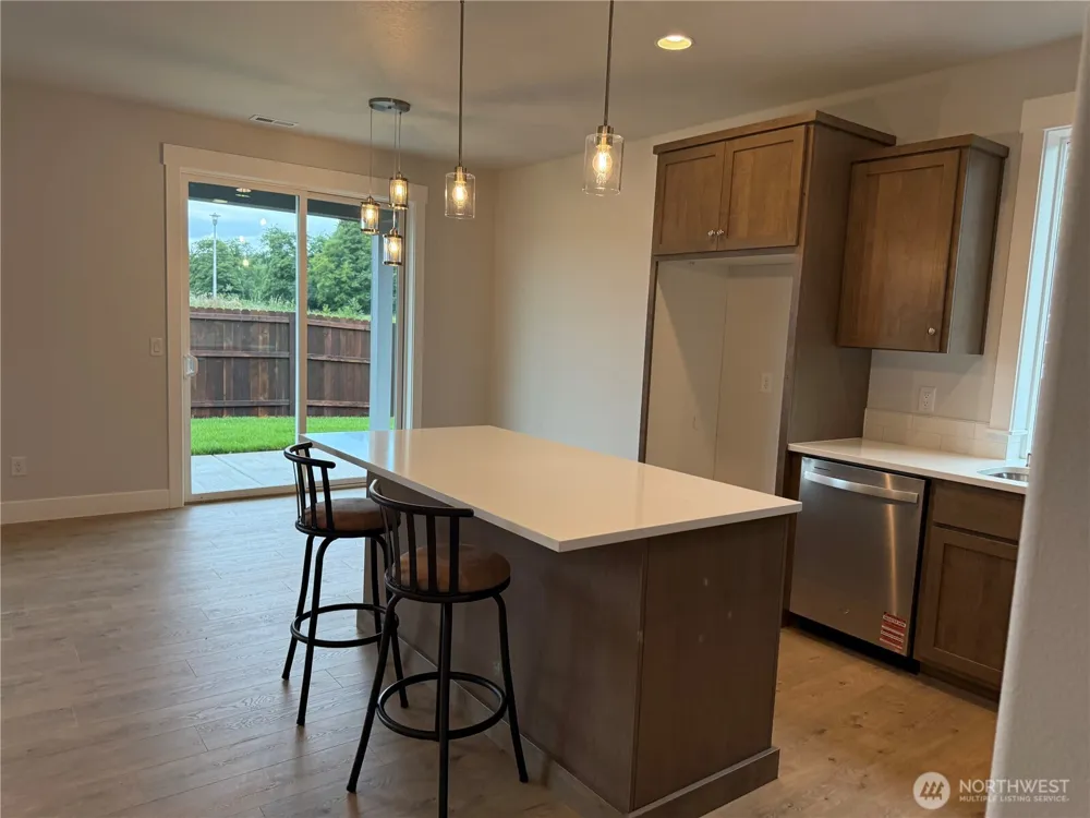 523 Rainbow Way Kelso, WA 98626