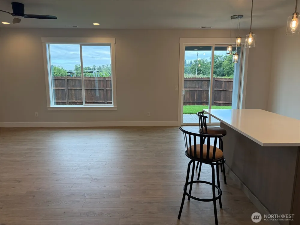 523 Rainbow Way Kelso, WA 98626