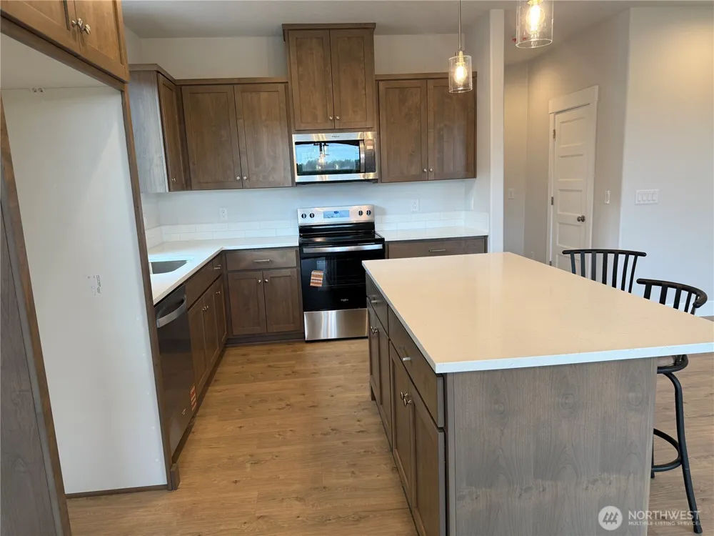 523 Rainbow Way Kelso, WA 98626