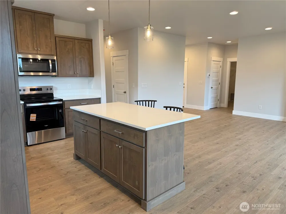 523 Rainbow Way Kelso, WA 98626