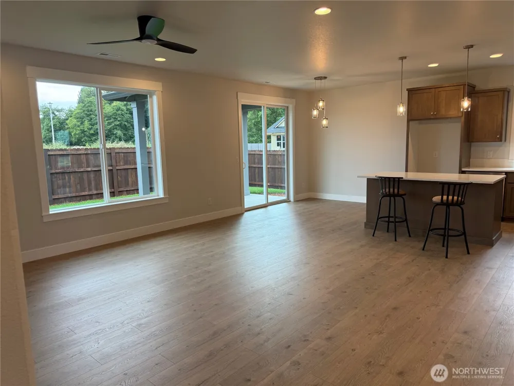 523 Rainbow Way Kelso, WA 98626