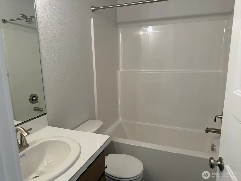 523 Rainbow Way Kelso, WA 98626