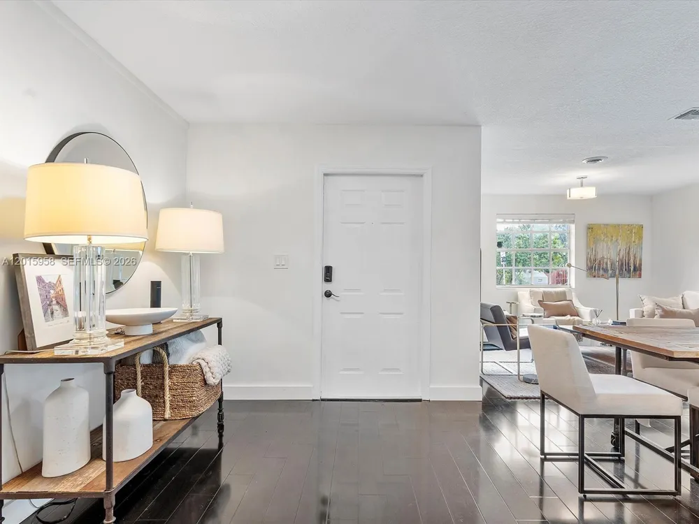 200 SW 2nd Ave Hallandale Beach, FL 33009