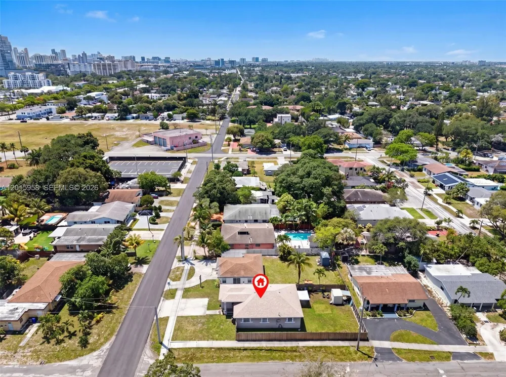 200 SW 2nd Ave Hallandale Beach, FL 33009