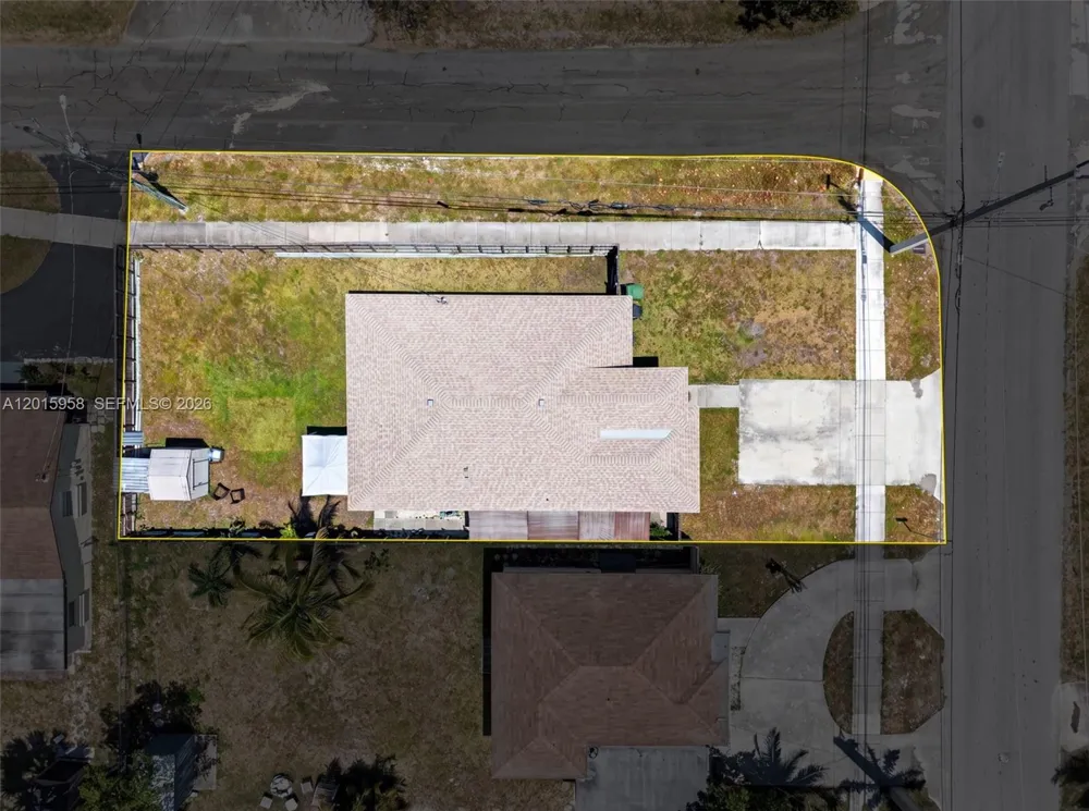 200 SW 2nd Ave Hallandale Beach, FL 33009