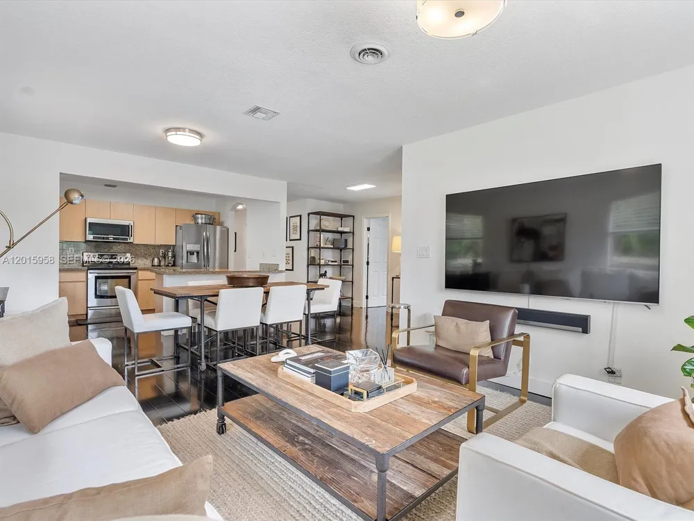 200 SW 2nd Ave Hallandale Beach, FL 33009