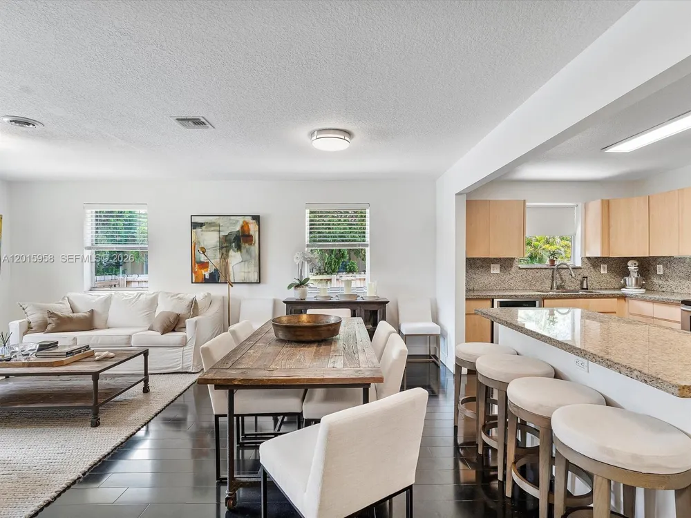 200 SW 2nd Ave Hallandale Beach, FL 33009