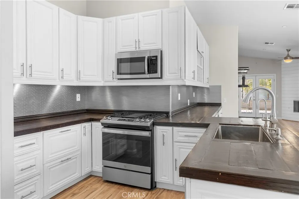 53065 29 Palms Highway Morongo Valley, CA 92256