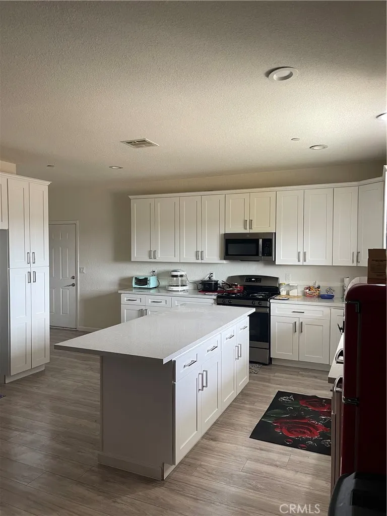 7800 Bay Avenue California City, CA 93505