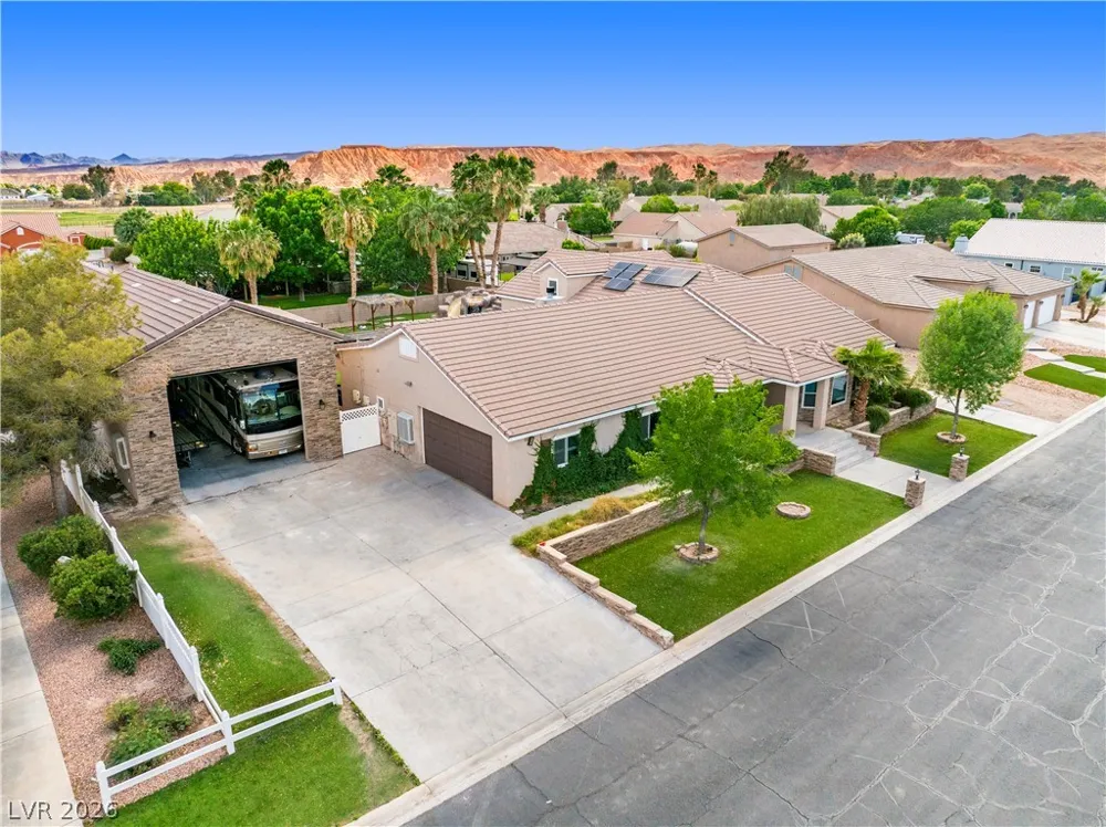 1373 Lake Valley Drive Logandale, NV 89021