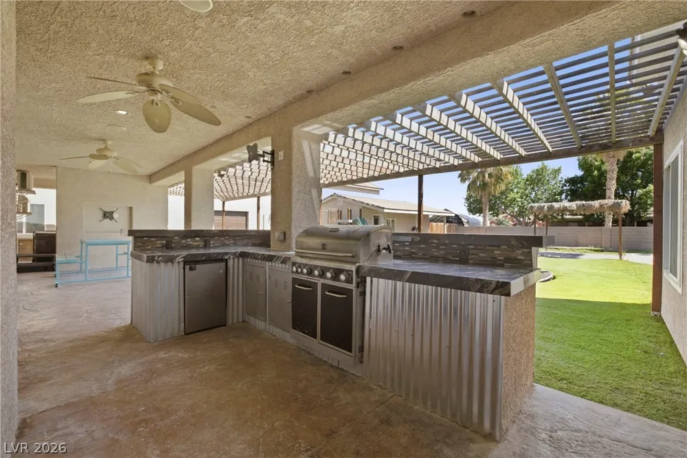 1373 Lake Valley Drive Logandale, NV 89021