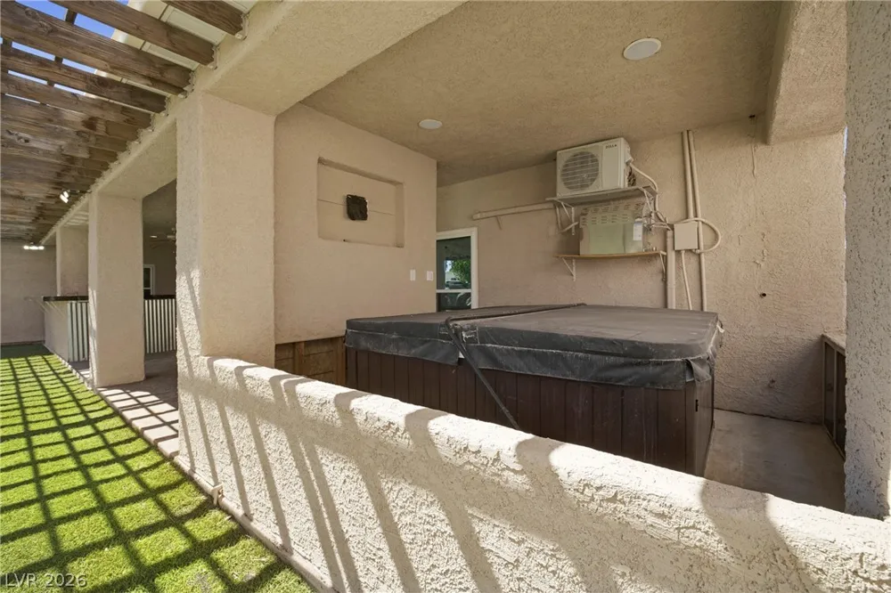 1373 Lake Valley Drive Logandale, NV 89021