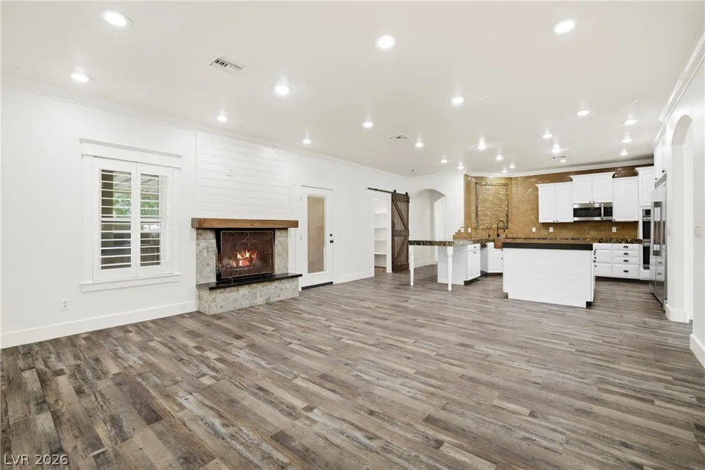 1373 Lake Valley Drive Logandale, NV 89021