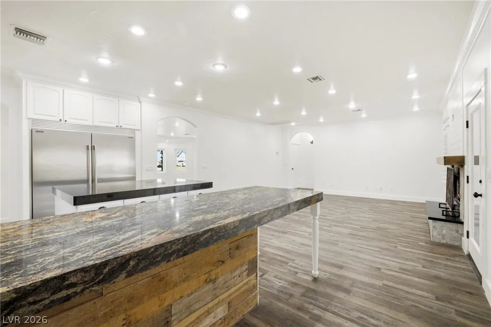 1373 Lake Valley Drive Logandale, NV 89021