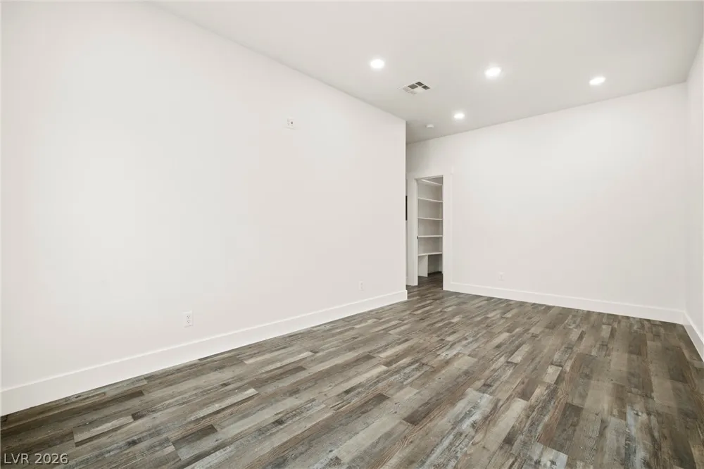 1373 Lake Valley Drive Logandale, NV 89021