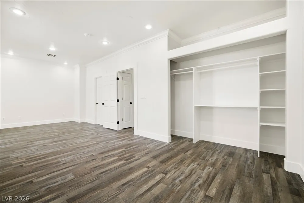1373 Lake Valley Drive Logandale, NV 89021