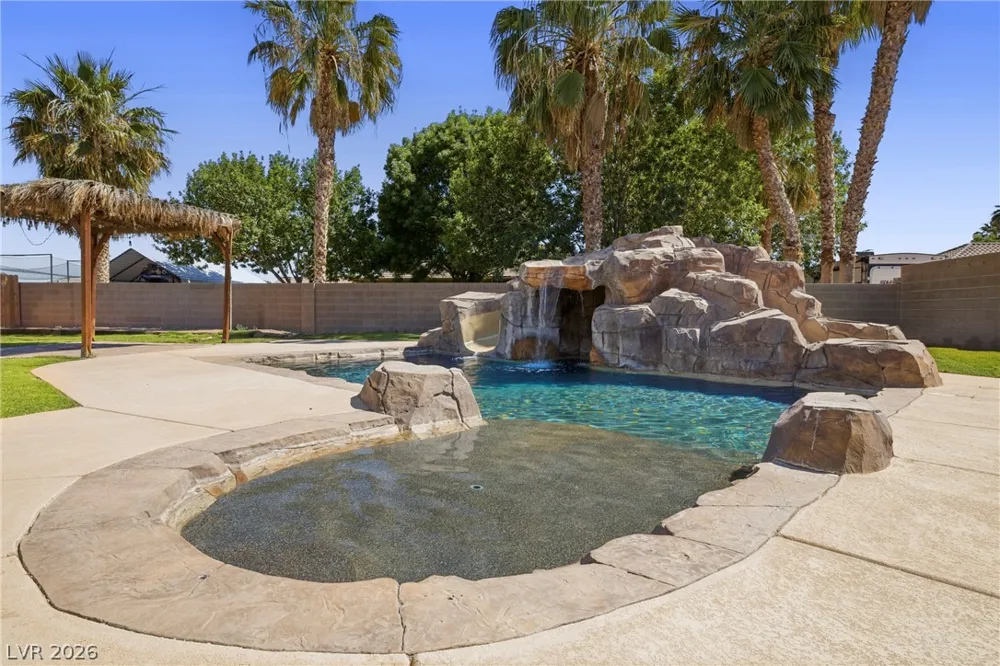1373 Lake Valley Drive Logandale, NV 89021