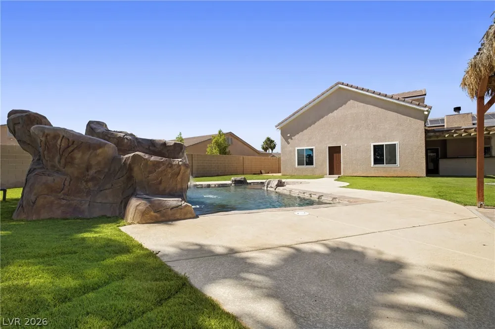1373 Lake Valley Drive Logandale, NV 89021