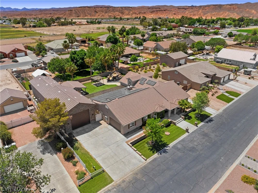 1373 Lake Valley Drive Logandale, NV 89021