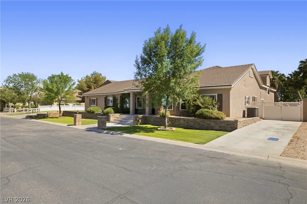1373 Lake Valley Drive Logandale, NV 89021