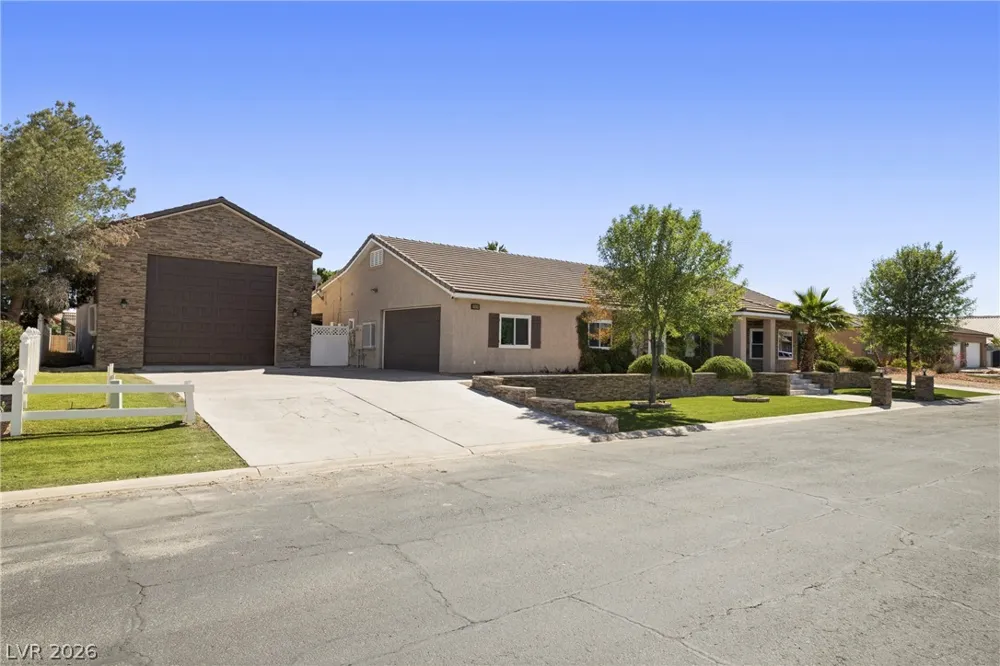 1373 Lake Valley Drive Logandale, NV 89021