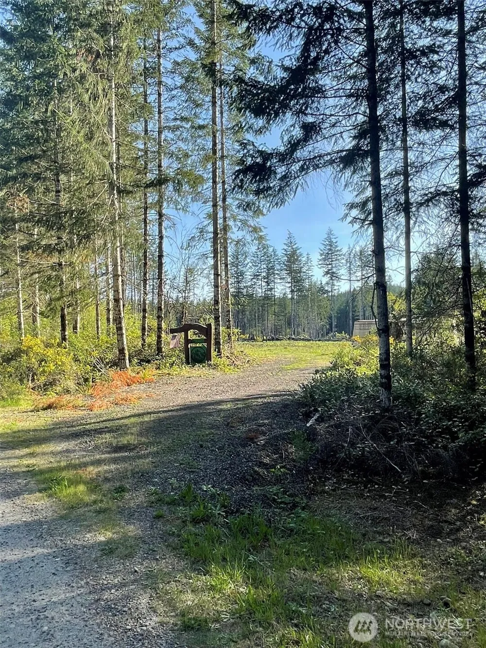 14253 W Cloquallum Road Elma, WA 98546