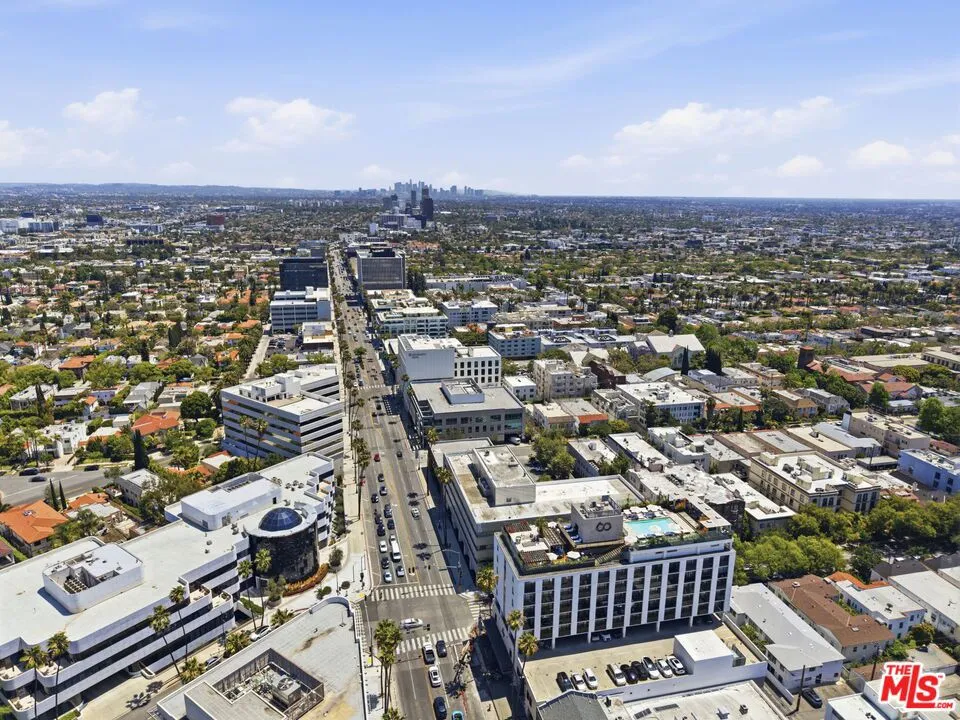 120 S Crescent Drive #104 Beverly Hills, CA 90212