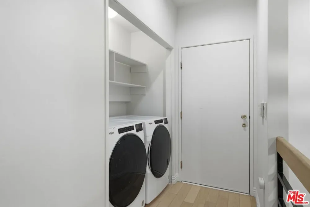 120 S Crescent Drive #104 Beverly Hills, CA 90212