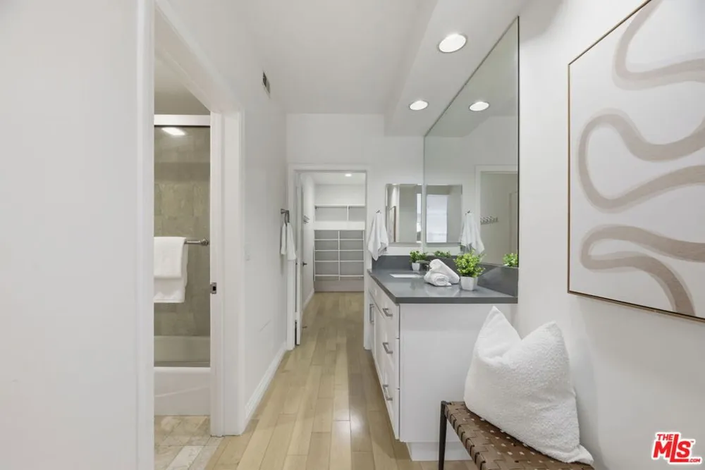 120 S Crescent Drive #104 Beverly Hills, CA 90212
