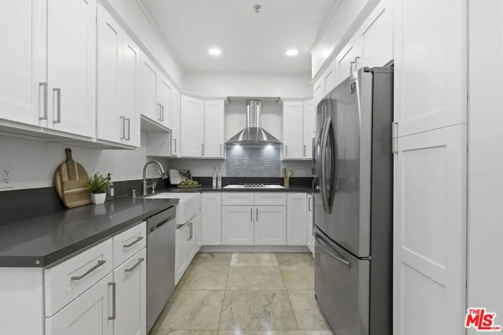 120 S Crescent Drive #104 Beverly Hills, CA 90212