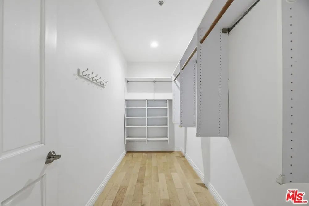 120 S Crescent Drive #104 Beverly Hills, CA 90212