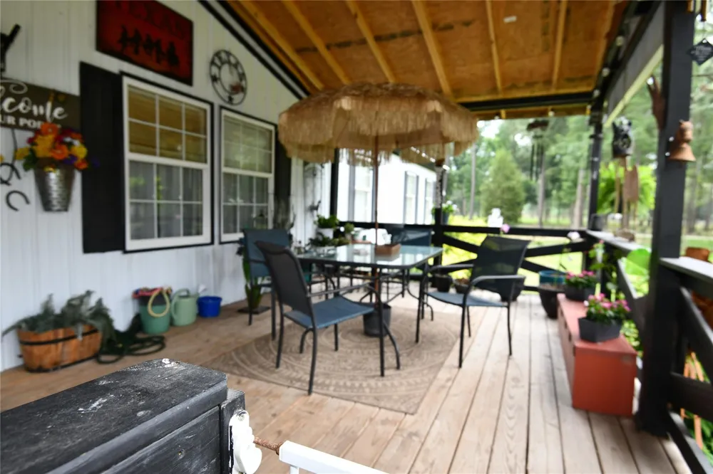 101 Pinewood Drive Shepherd, TX 77371