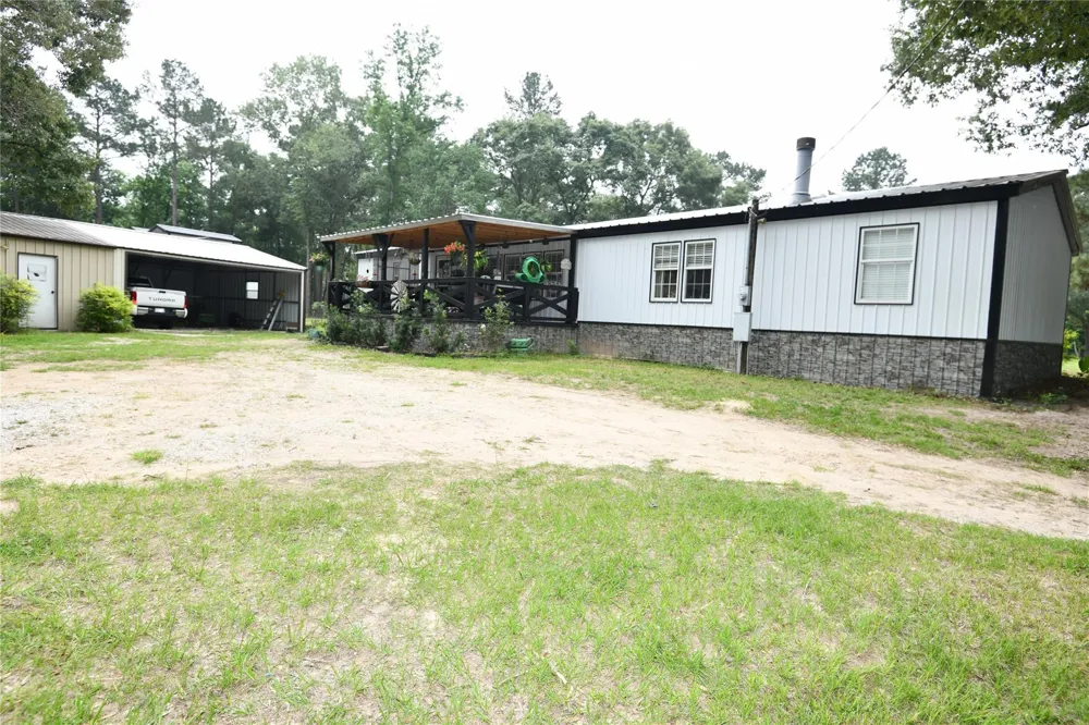 101 Pinewood Drive Shepherd, TX 77371