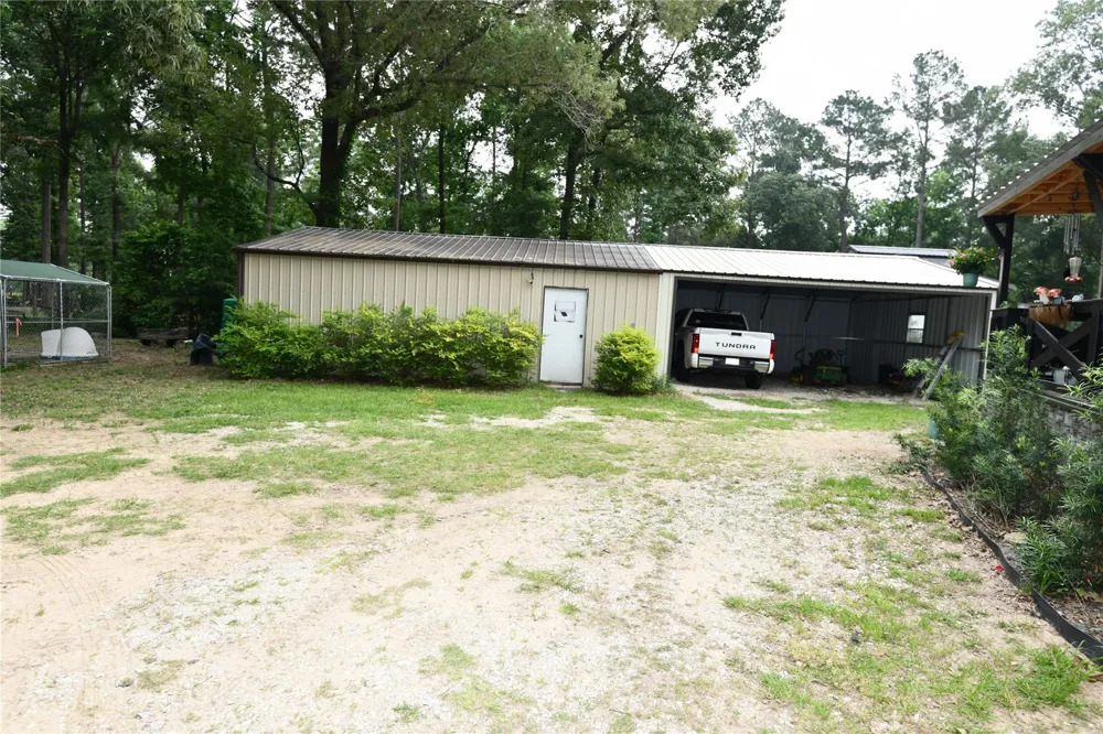 101 Pinewood Drive Shepherd, TX 77371