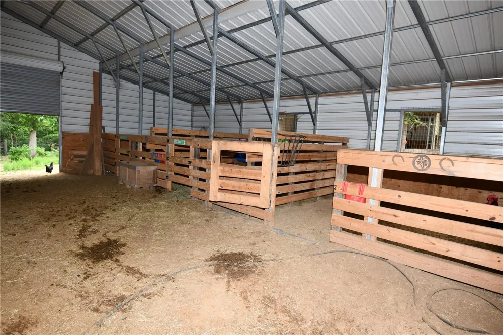 101 Pinewood Drive Shepherd, TX 77371