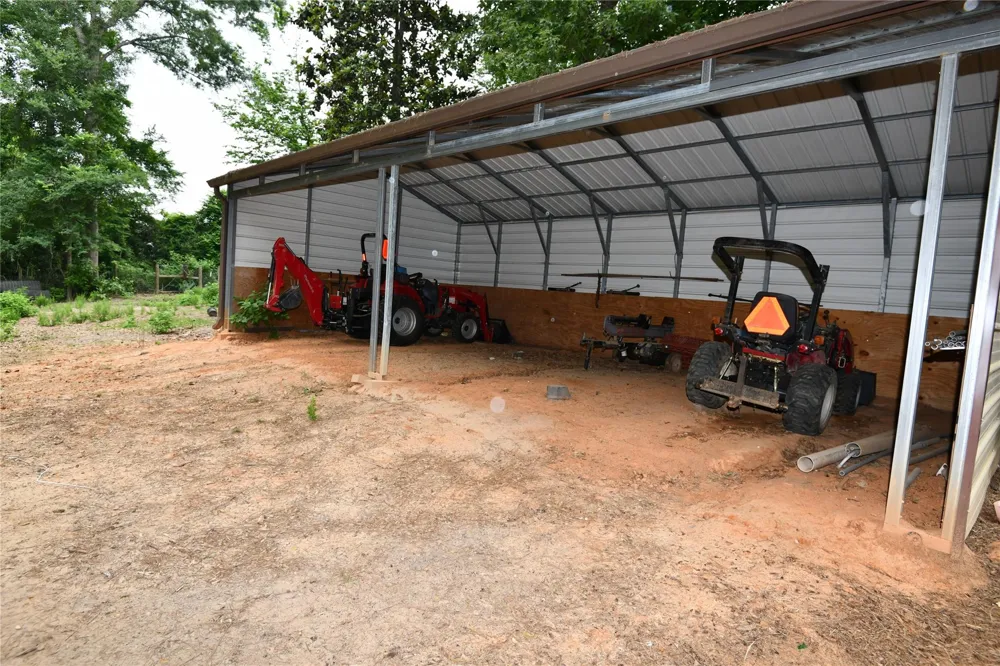 101 Pinewood Drive Shepherd, TX 77371