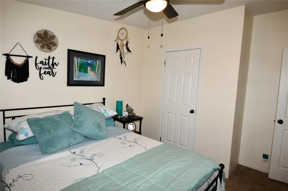 101 Pinewood Drive Shepherd, TX 77371
