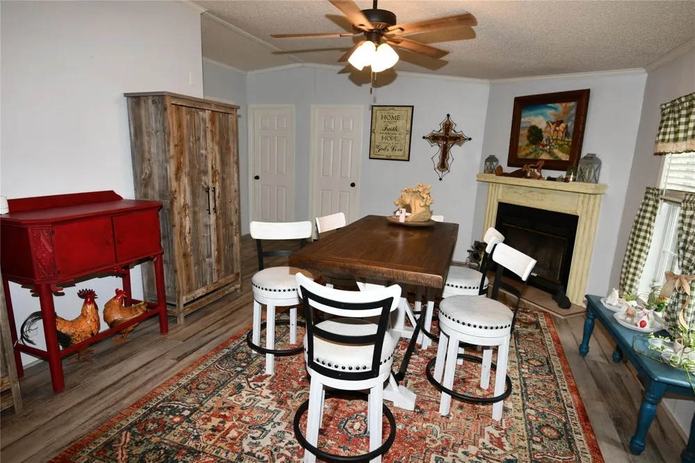 101 Pinewood Drive Shepherd, TX 77371