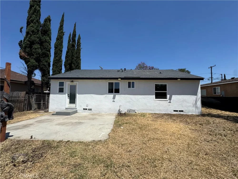 16229 Hunter St Fontana, CA 92335