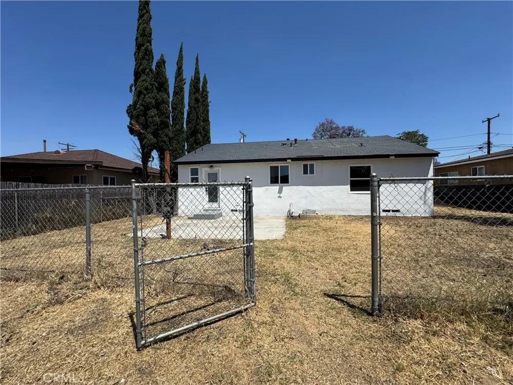 16229 Hunter St Fontana, CA 92335